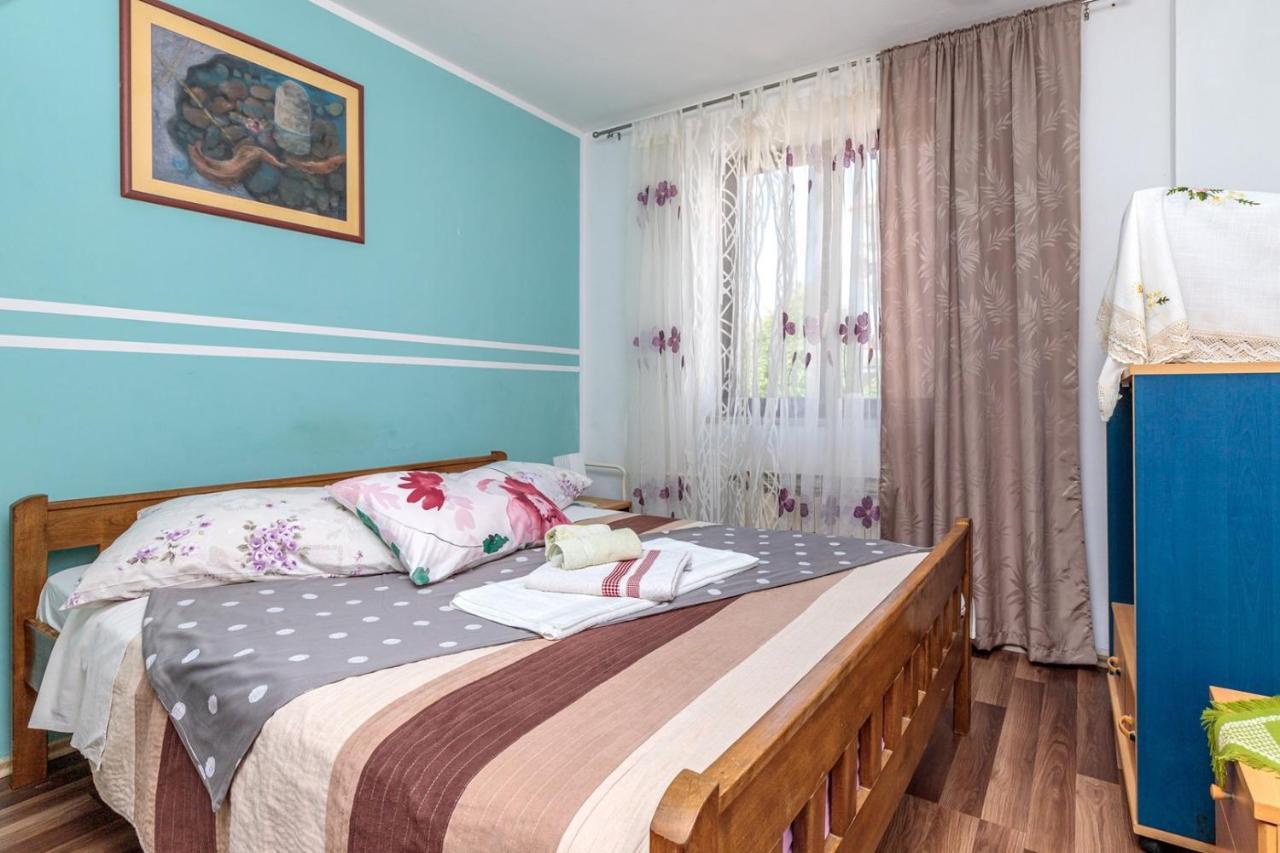 Apartments Volte Rovigno エクステリア 写真