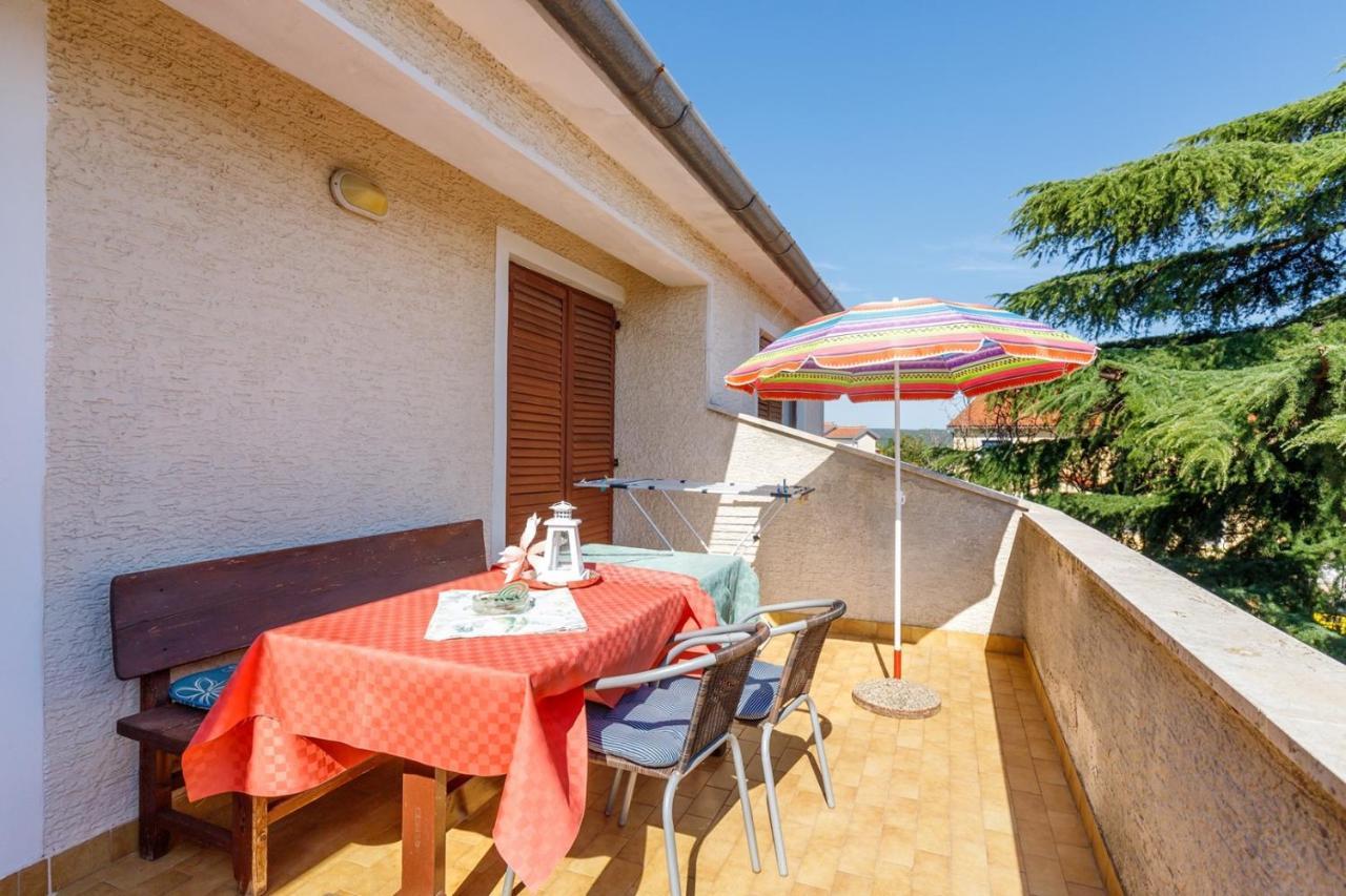Apartments Volte Rovigno エクステリア 写真