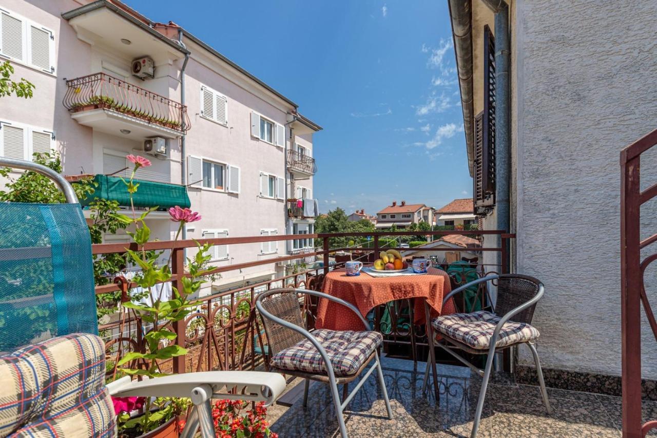 Apartments Volte Rovigno エクステリア 写真