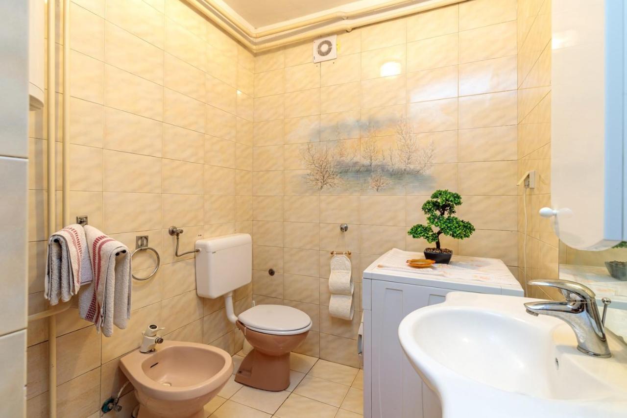 Apartments Volte Rovigno エクステリア 写真