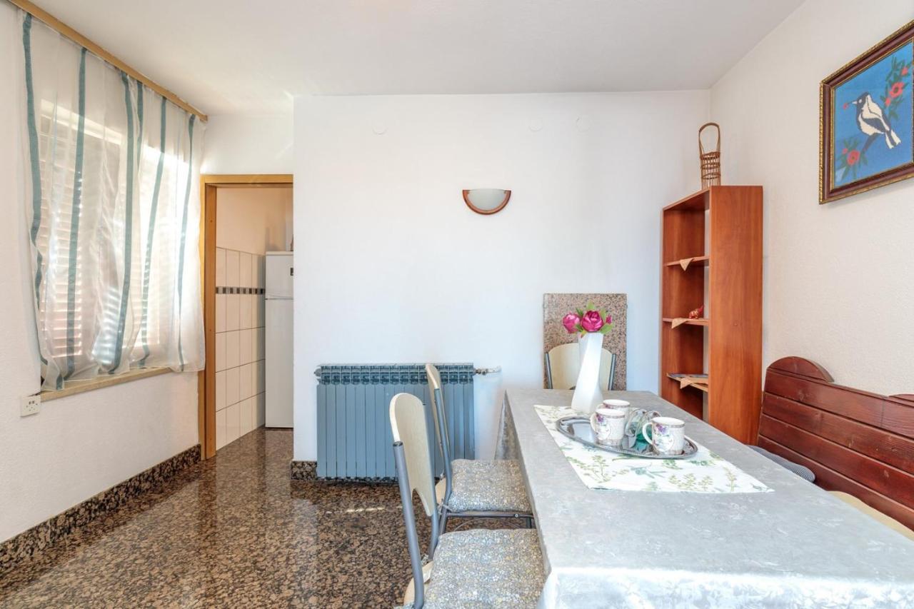 Apartments Volte Rovigno エクステリア 写真
